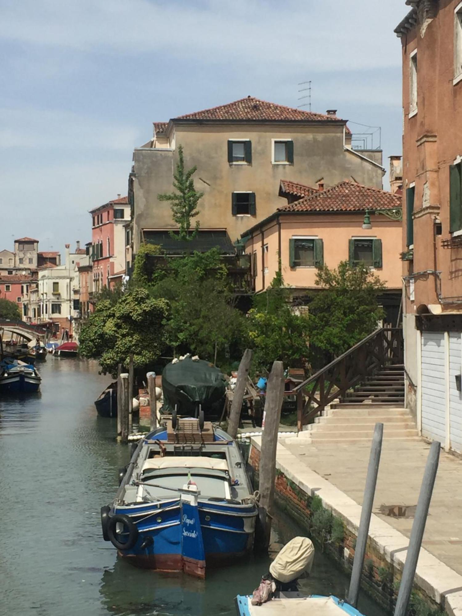 Bella Meimei Venecia